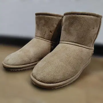 베이지 스웨이드 어그 부츠 23 사이즈