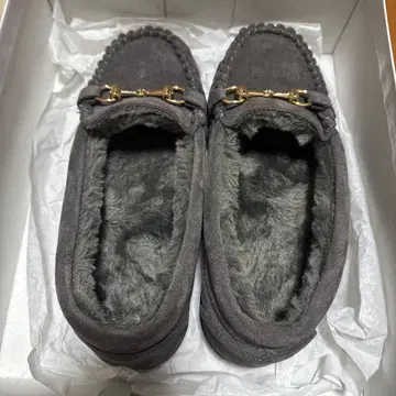 당일 발송! 그레이 스웨이드 모카신 퍼 내부 M 사이즈