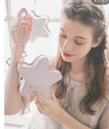 [ 택 포함 새상품 ] Maison de FLEUR 별 모양 파우치 골드