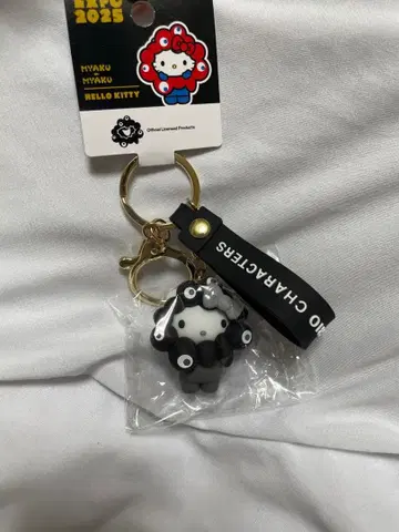 산리오 블랙미야쿠미야쿠  키링 헬로키티