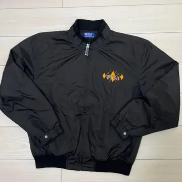 WPGA 블랙 컬러 점퍼 50