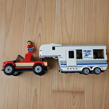 LEGO 캠핑카 트럭 피그