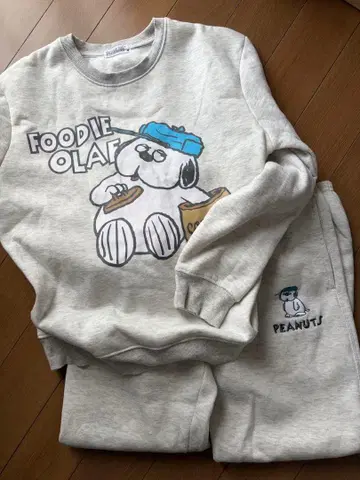 올라프 맨투맨 스누피 PEANUTS