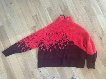 룰루레몬 그라데이션 하이넥 스웨터