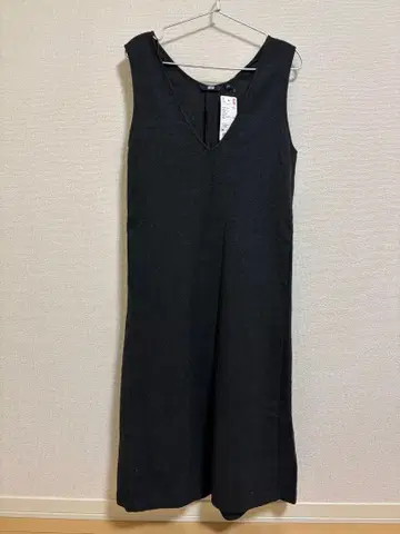 [미사용 새상품] UNIQLO 브러쉬드 저지 오버롤 스커트