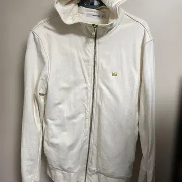 하자품 북유럽 브랜드 MAKIA 지퍼 후드티