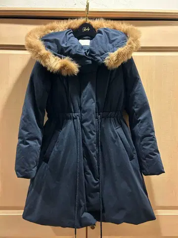 MIIA 네이비 퍼 후드 다운 자켓