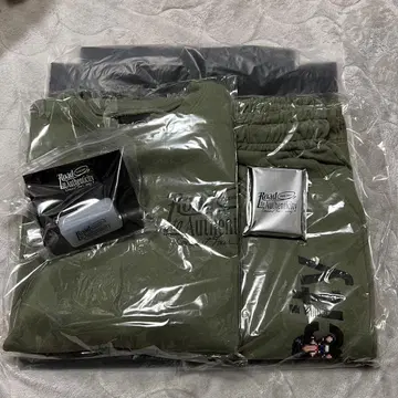 Travis Japan Road to Authenticity 투어 굿즈