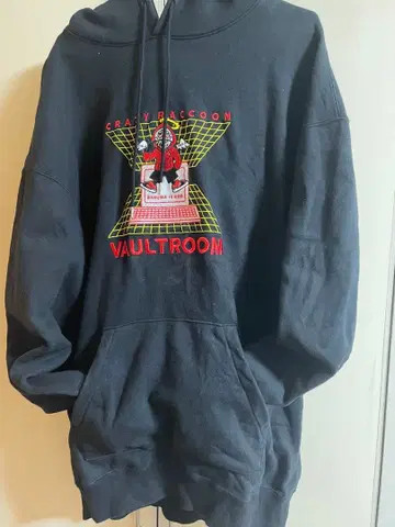 VAULTROOM 달마 후드티