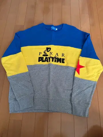 픽사 PLAYTIME 맨투맨 M 사이즈