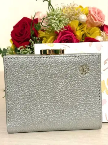 황궁 소가죽 국화 이단 가마구치 지갑 실버