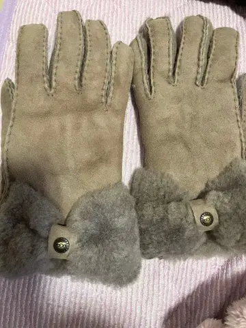 베이지 스웨이드 퍼 장갑