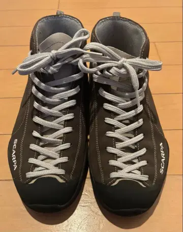 스컬파 SCARPA MOJITO MID