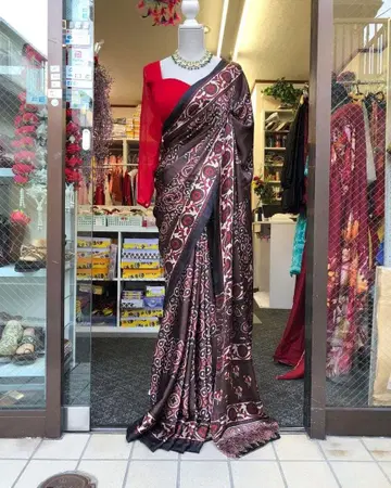 브라운 꽃무늬 샐리