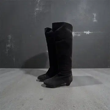 DIANA 블랙 스웨이드 롱 부츠