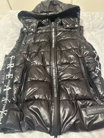 아담스 저글러 다운 베스트 광택 블랙 다운