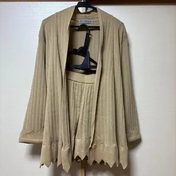 니트 셋업 가디건 숏팬츠 큐롯 울 혼방 베이지