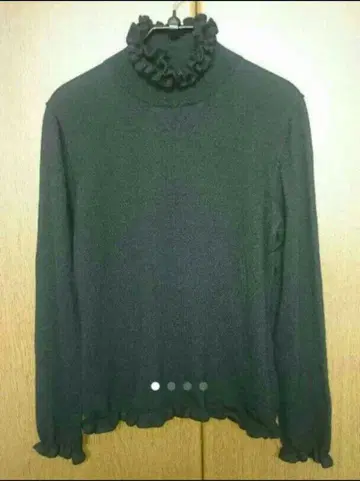 갤러리 비스콘티 니트