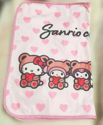 산리오 캐릭터즈 담요 하트 무릎담요 산리오 아베일