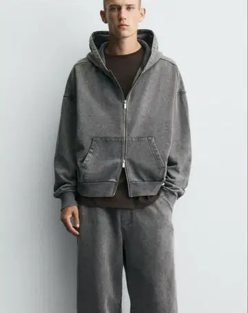 새상품급 자라 ZARA 풀 집업 후드티 유즈드 가공 XL
