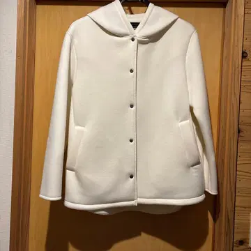 SUGAR ROSE 후드 부착 화이트 자켓