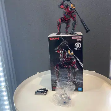 울트라맨 베리알 피규어