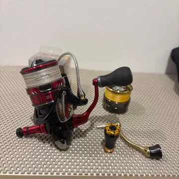 다이와 발리스틱 LT2500SS-CXH