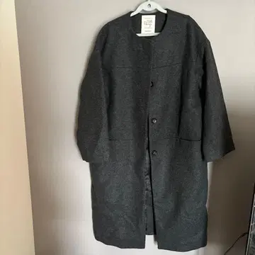 리틀 씽즈 다크 그레이 롱 코트