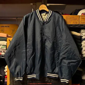 USA제 80s vintage 나일론 바시티 자켓 심플 네이비 크롭 기장