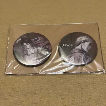 진격의 거인 후회 없는 선택 캔뱃지 리바이 엘빈