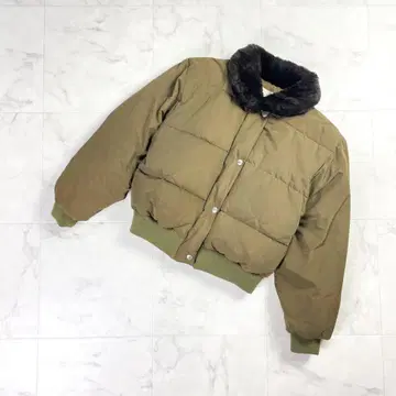 Ballsey 다운 자켓 숏 기장 카키 사이즈 38*KD243