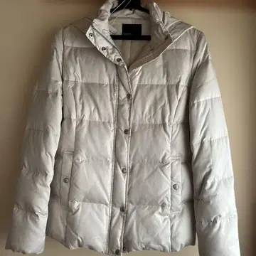 clear impression 후드 부착 다운 자켓