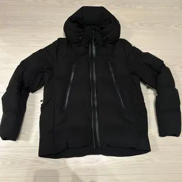 데상트 미즈사와 다운