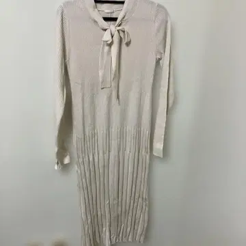 아이보리 긴팔 니트 원피스 M