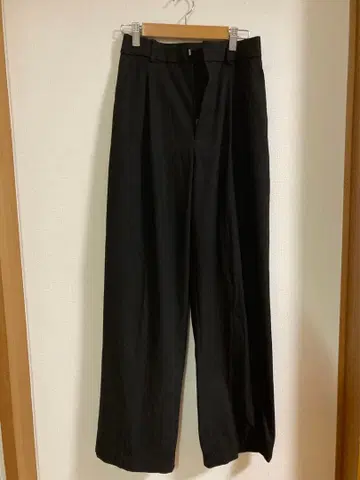 유니클로 턱 와이드 팬츠 긴 길이 블랙 S