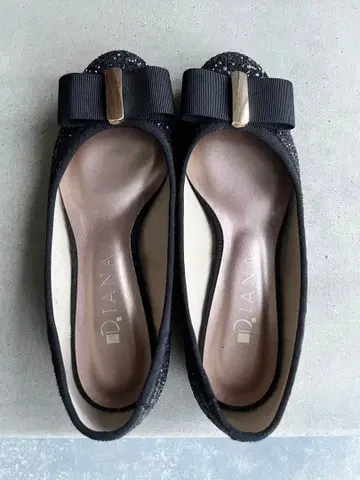 DIANA 블랙 발레 슈즈 22cm