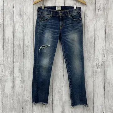 [ Ungrid ] 언그리드 빈티지 가공 슬림 청바지