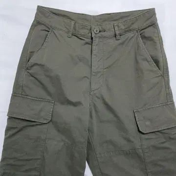 유니클로 카고 팬츠 올리브 사이즈 S