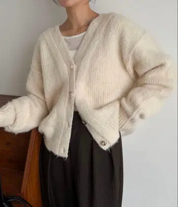 카프리슈 마쥬 뉴앙스 버튼 레이어드 스타일 가디건 아이보리