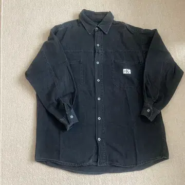 Calvin Klein Jeans 블랙 셔츠