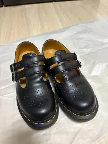 닥터마틴 멜리 제인 UK4