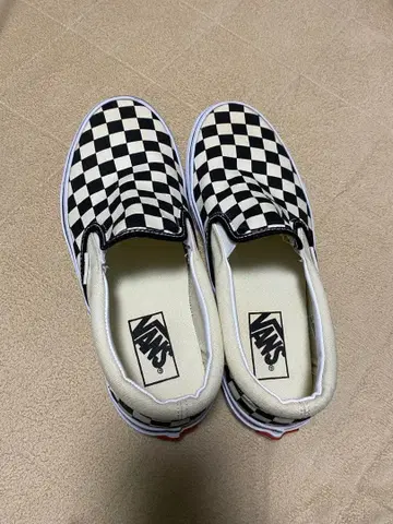 VANS 체커 패턴 슬립온