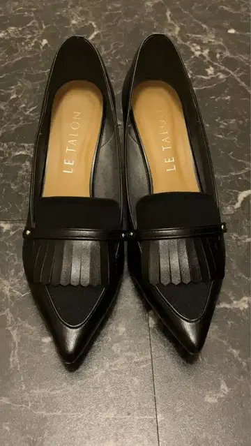 LE TALON 블랙 프린지 스틸레토 펌프스