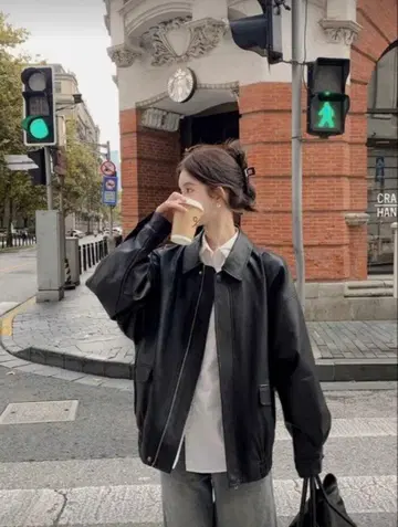 블랙 합성 피혁 오버 사이즈 자켓