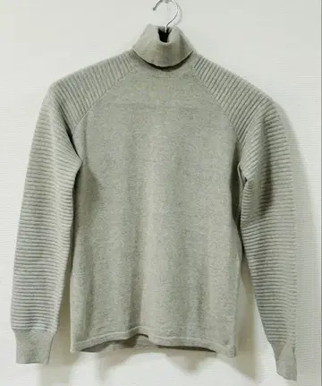 theory 터틀넥 라이트 그레이 니트 스웨터