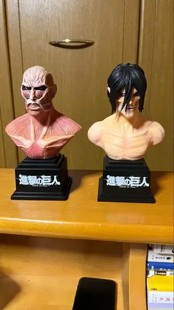 개봉 완료 진격의 거인 프리미엄 흉상 피규어 전 2종 세트 묶음 판매