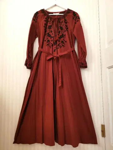 코코딜 테라코타 롱 원피스, 자수 긴팔 사이즈 1