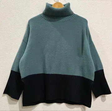 and epique(앤드 에픽) 바이컬러 터틀 니트