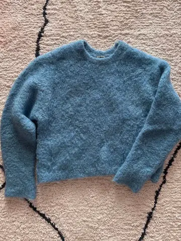 H beauty&youth 알파카 혼방 니트 새상품급 배송비 포함