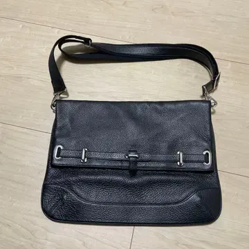 페레레모르비다 블랙 가죽 숄더백